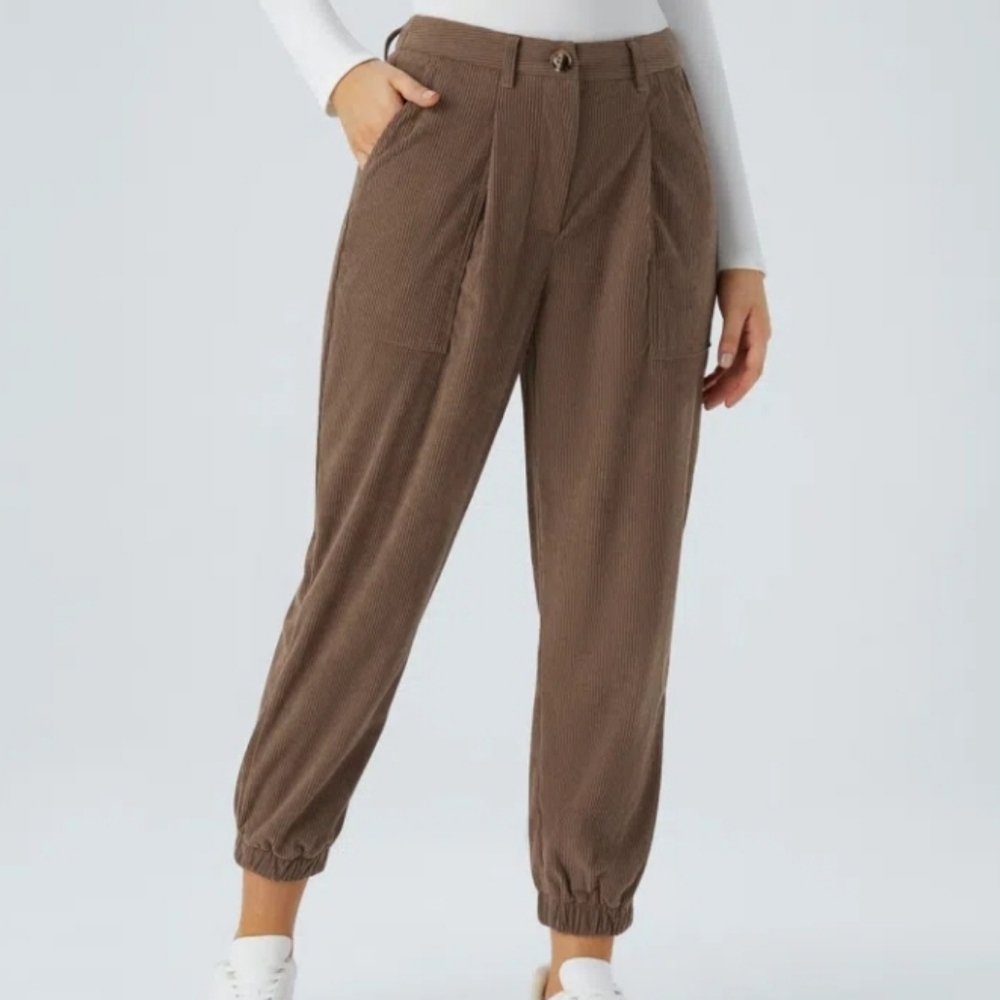 Halara Chocolate Brown Midrise Corduroy Form-Fitted Pants
